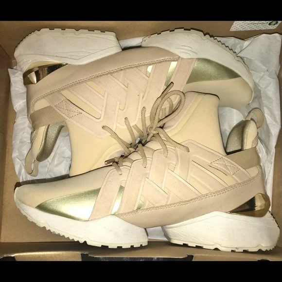 Puma Muse Echo Sneakers